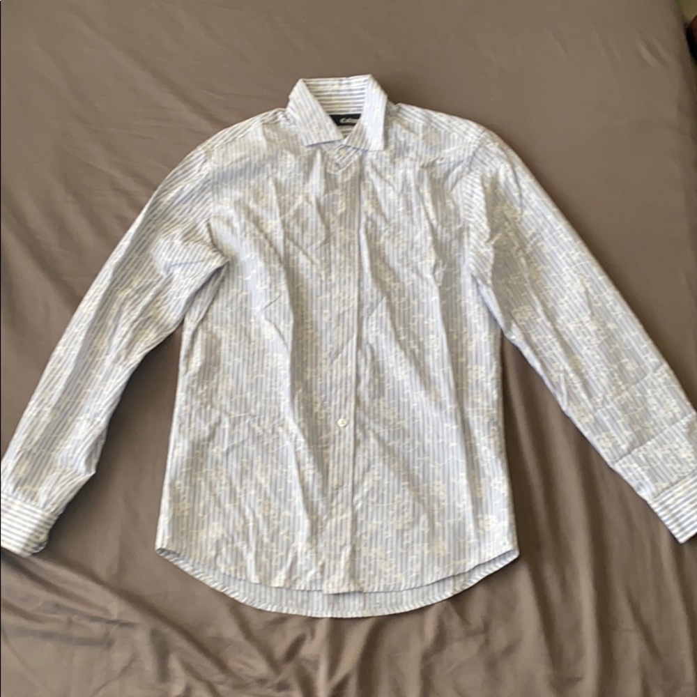 Men’s Cultura Button down shirt